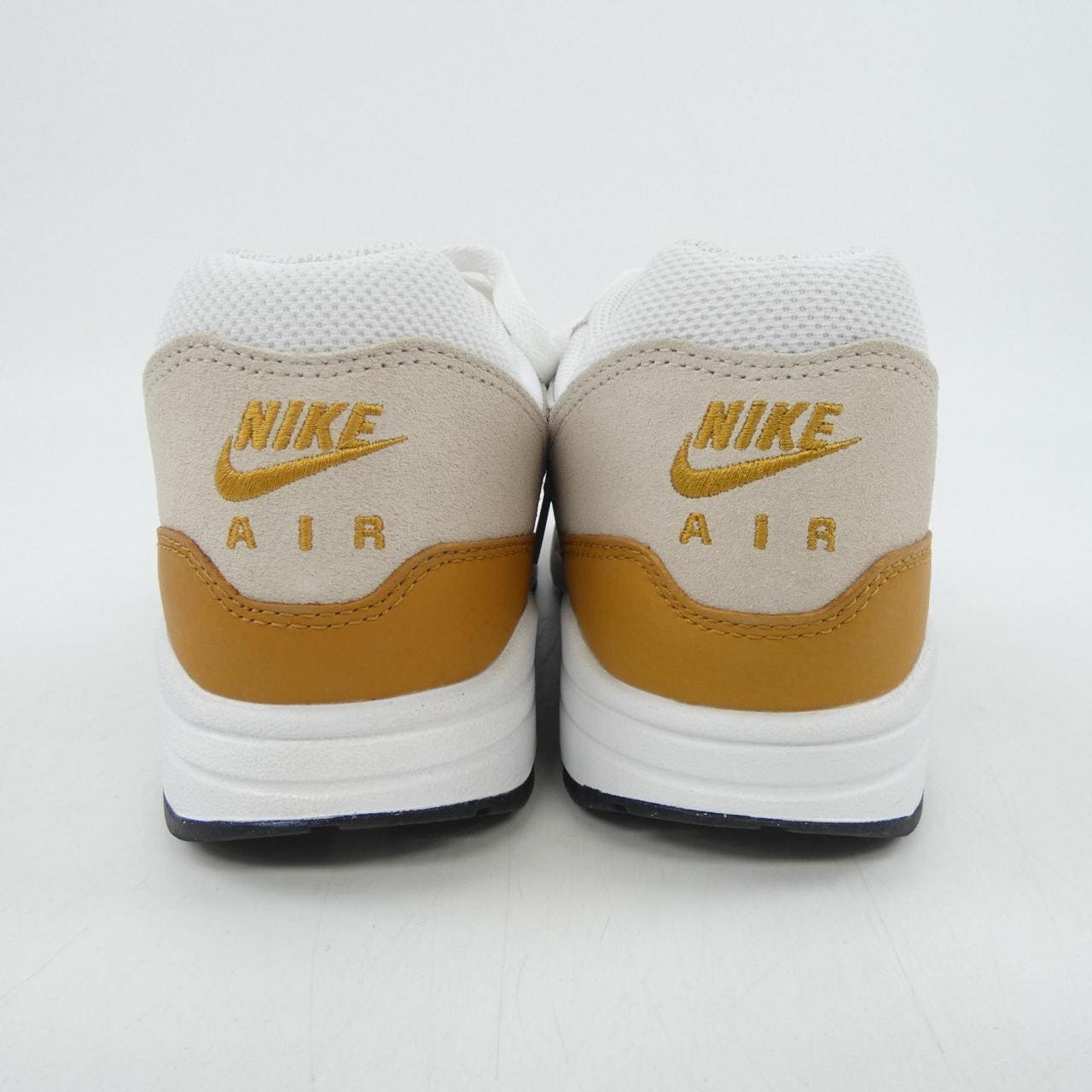 ナイキ NIKE DZ4549-110 スニーカー