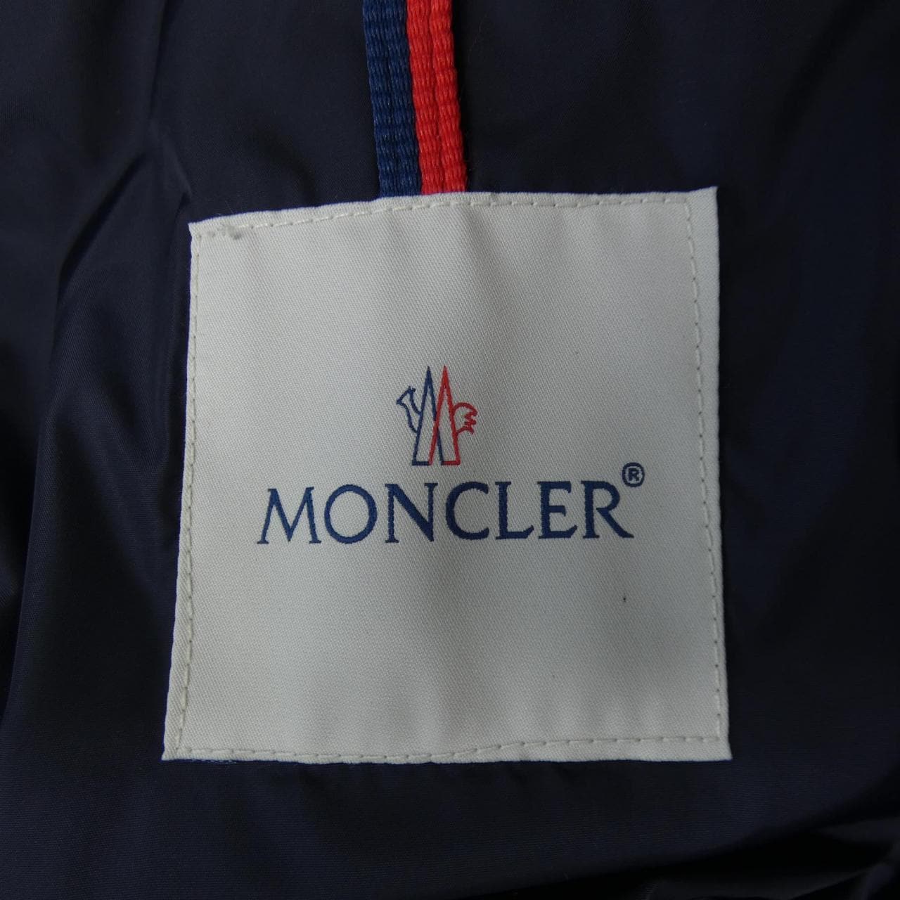 モンクレール MONCLER ダウンジャケット