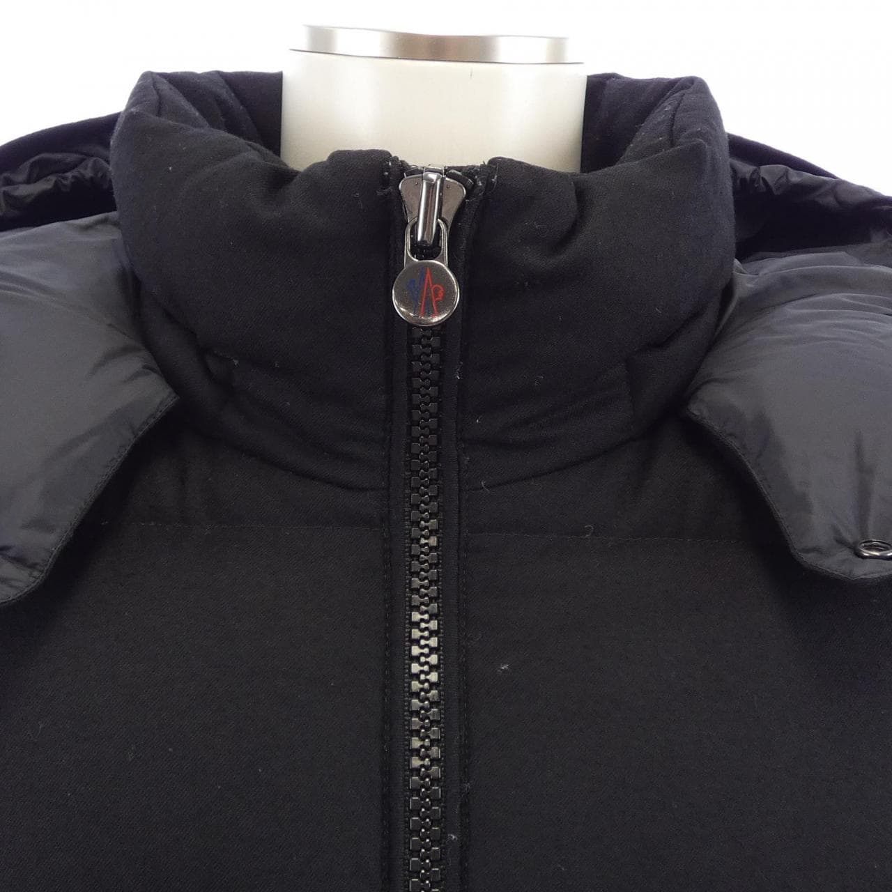 モンクレール MONCLER MONTGENEVRE ダウンジャケット