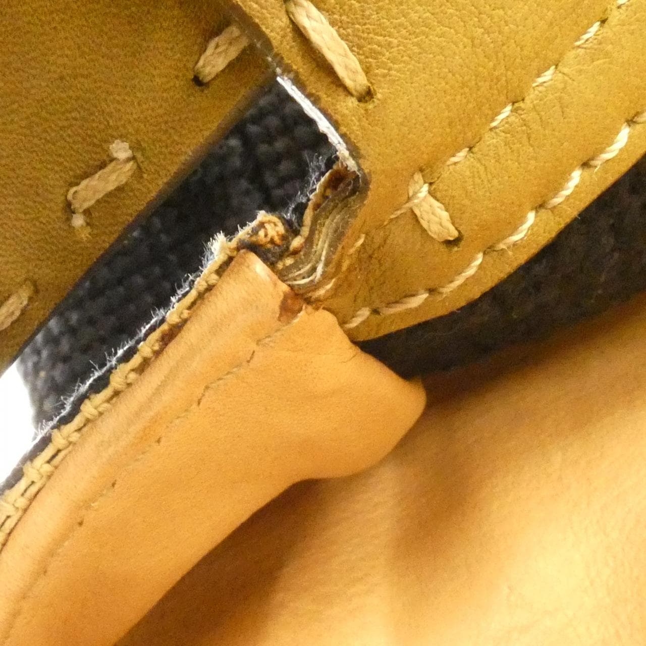 フェンディ ピーカブー 8BN210 DKB バッグ