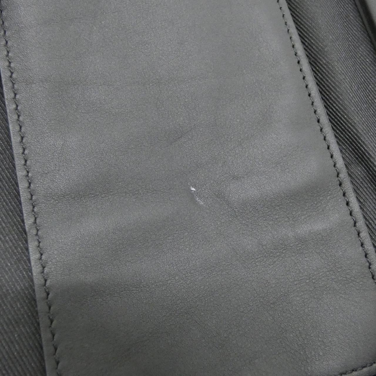 LOUIS VUITTONMonogram Eclipse Reverse Double手机袋 M69534 单肩包