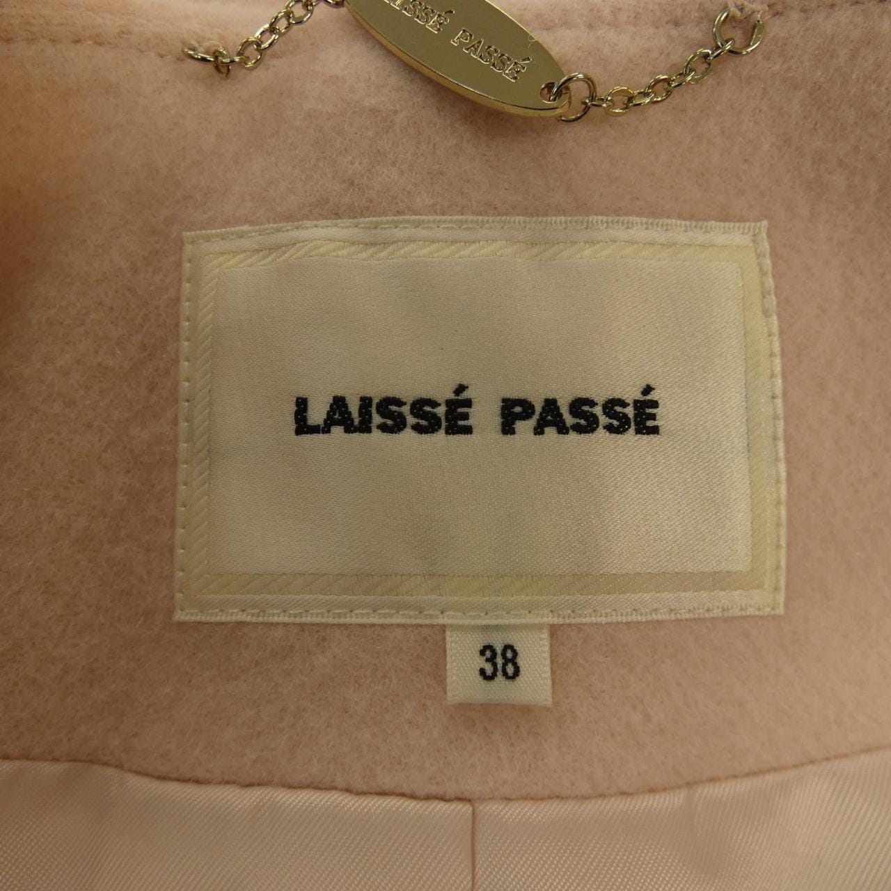 レッセパッセ LAISSE PASSE コート