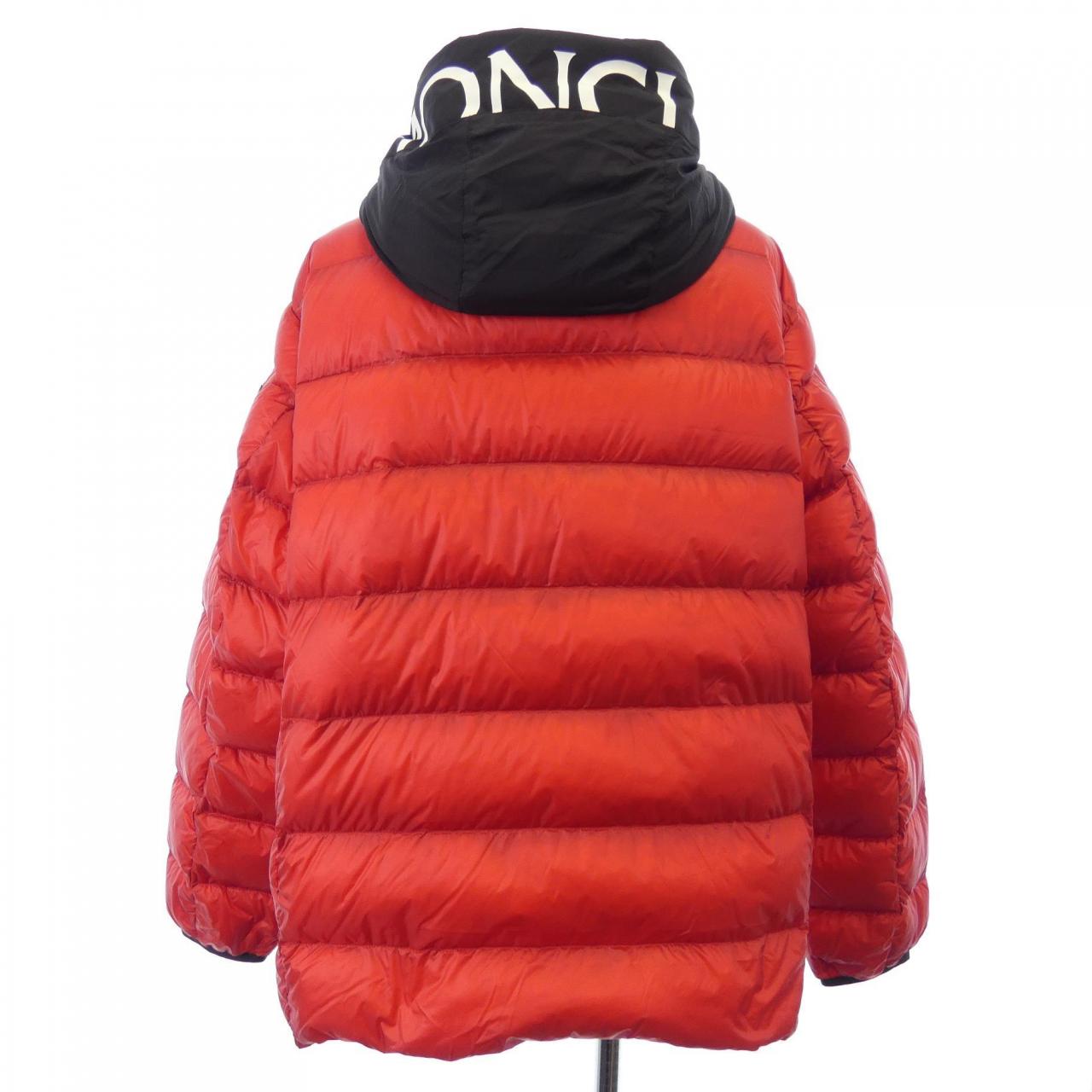 モンクレール MONCLER ダウンジャケット