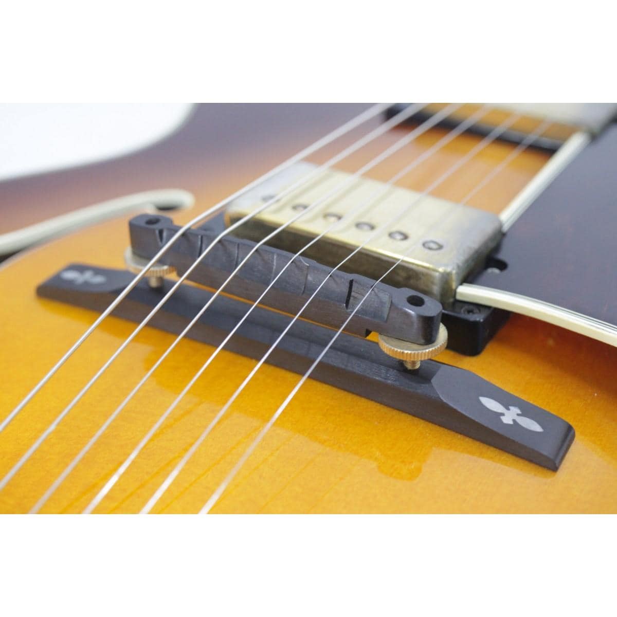 ＥＰＩＰＨＯＮＥ　　ＥＭＰＥＲＯＲ