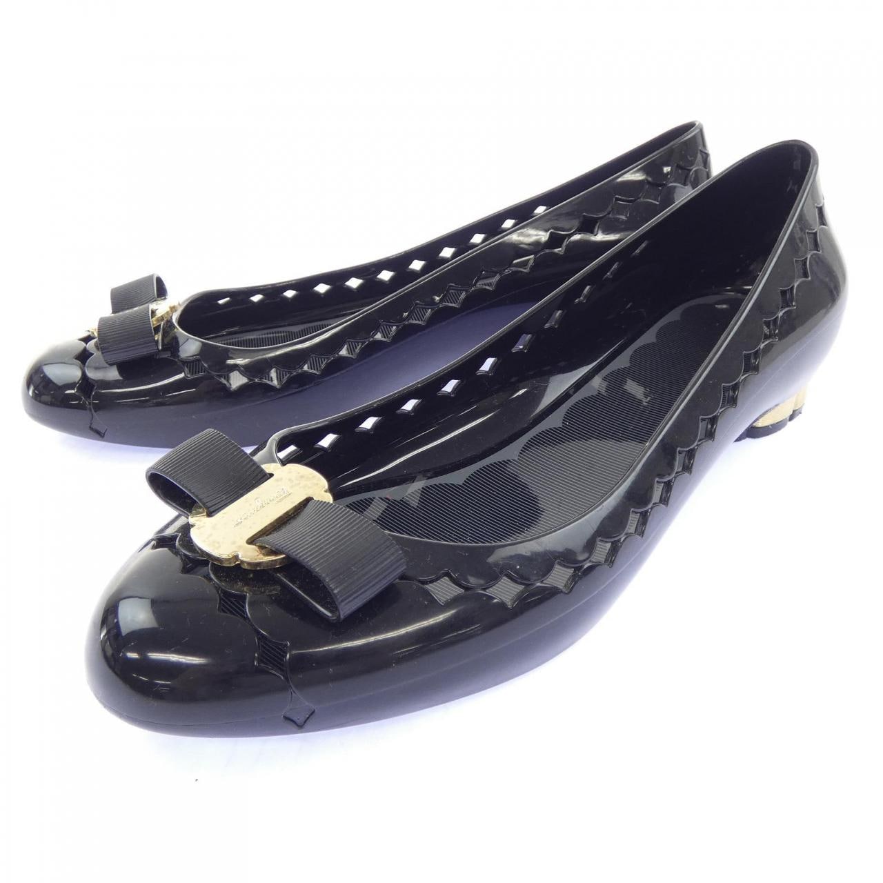 コメ兵｜サルヴァトーレフェラガモ SALVATORE FERRAGAMO フラット