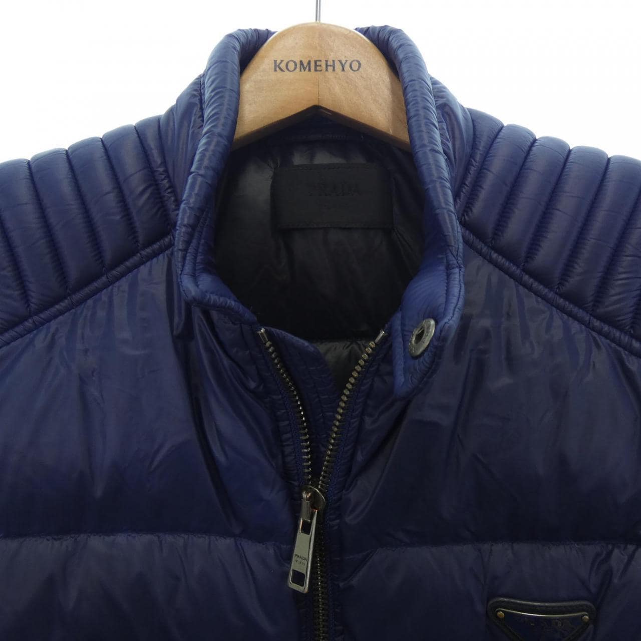 プラダ PRADA ダウンベスト