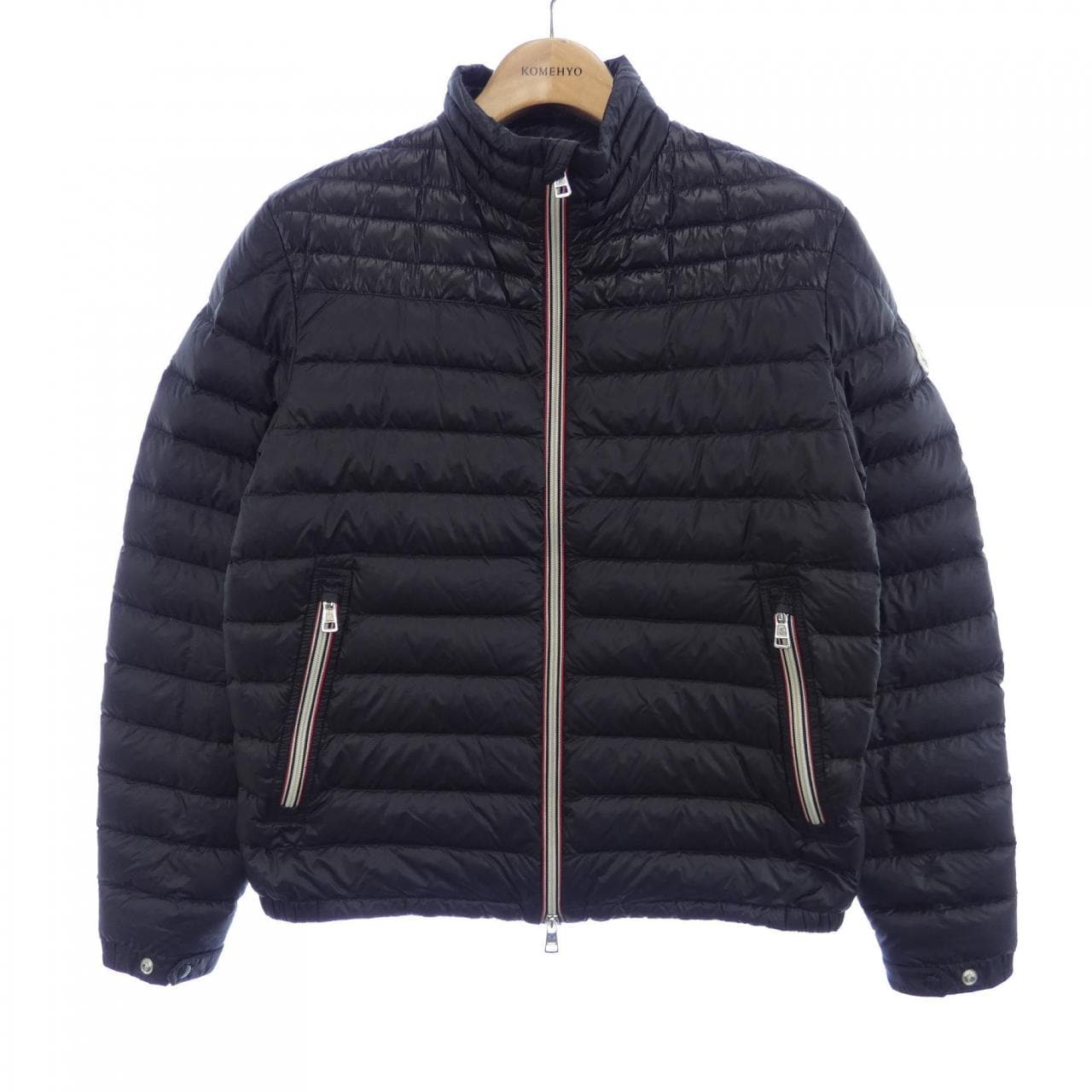 モンクレール MONCLER ダウンジャケット