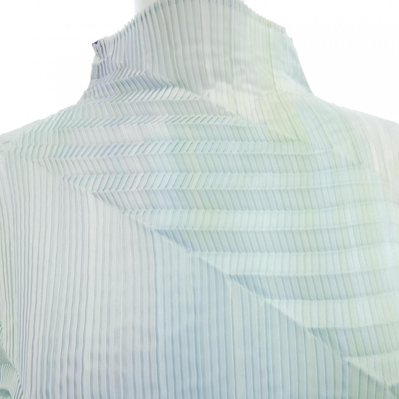 イッセイミヤケ ISSEY MIYAKE IM01FJ287 トップス