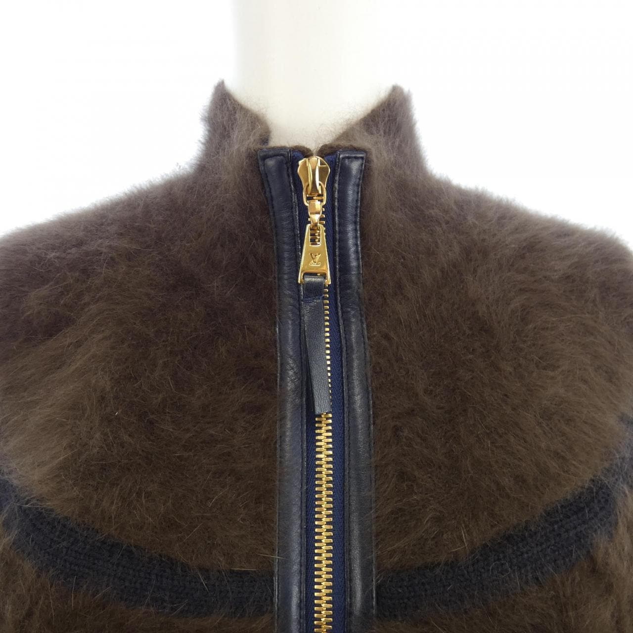 ルイヴィトン LOUIS VUITTON WTKC13MYW ケープ