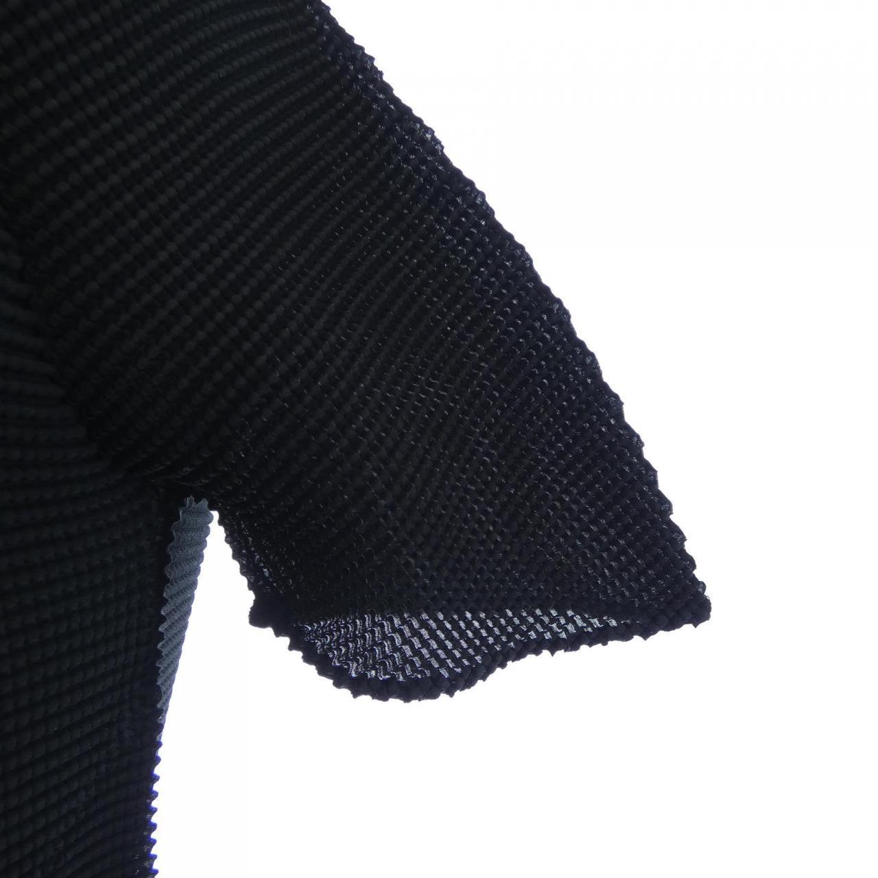 ミーイッセイミヤケ me ISSEY MIYAKE MI41FK252 トップス