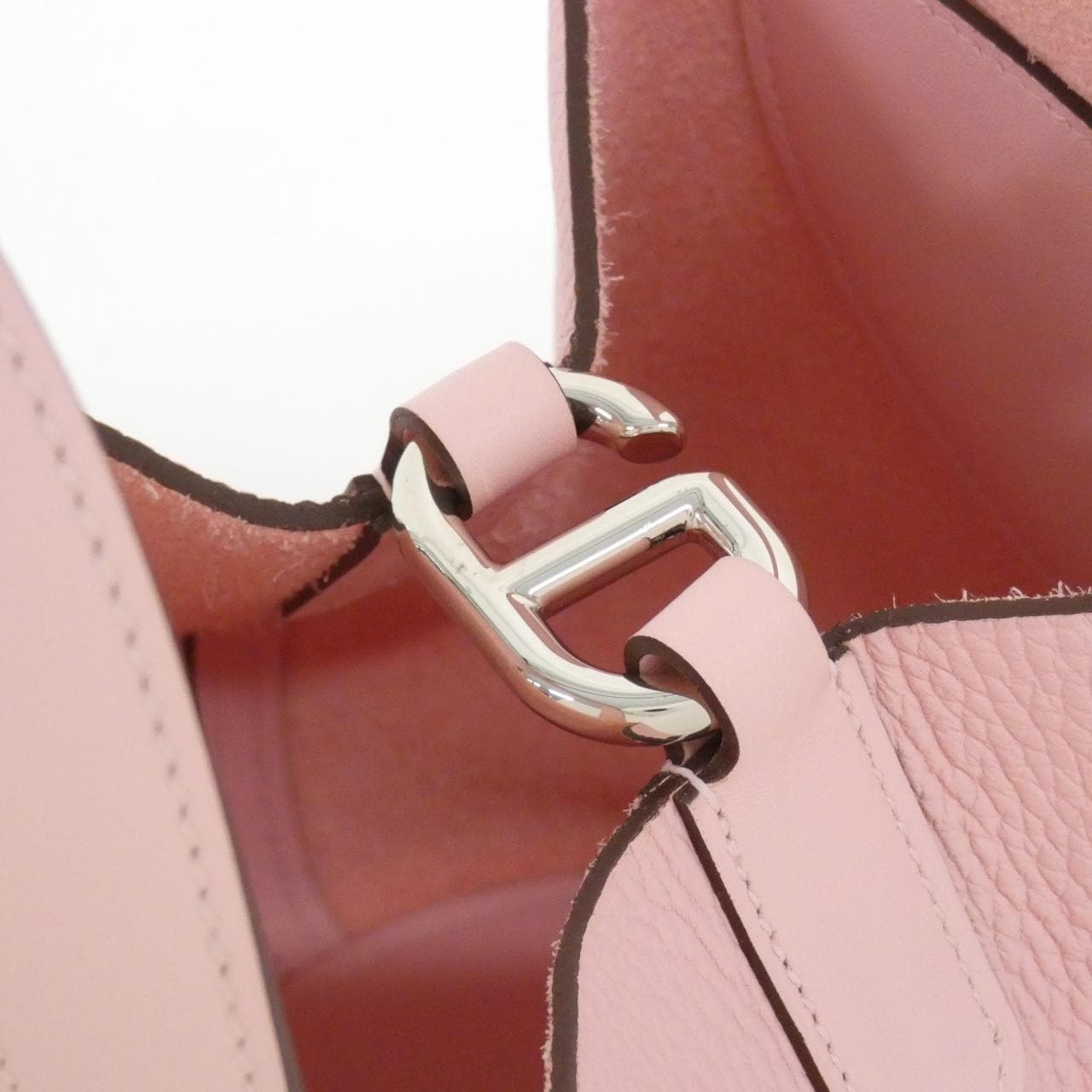 エルメス イン ザ ループ 18cm 084274CK バッグ