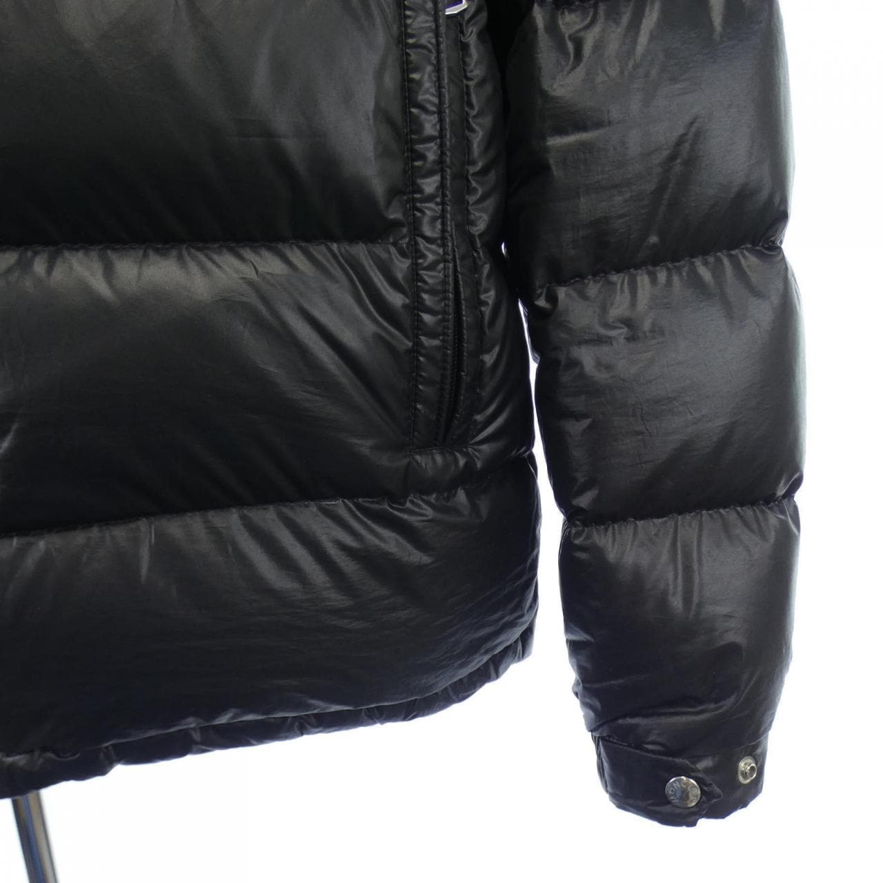 モンクレール MONCLER ダウンジャケット