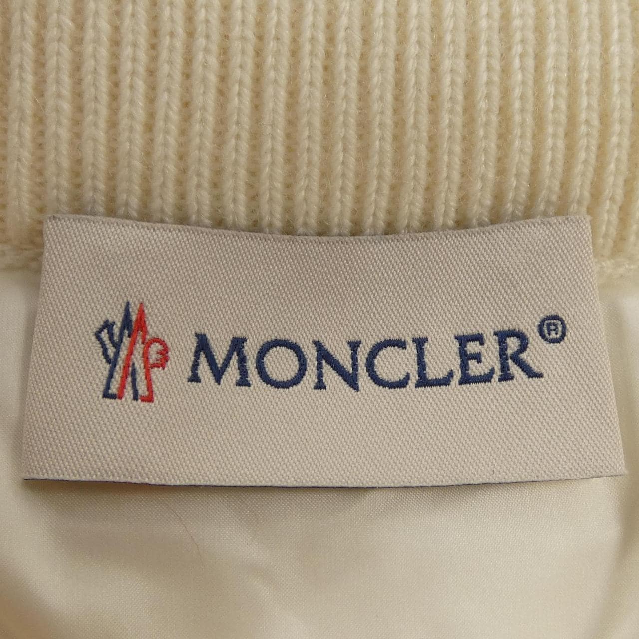 モンクレール MONCLER 10939B00031 ダウンジャケット