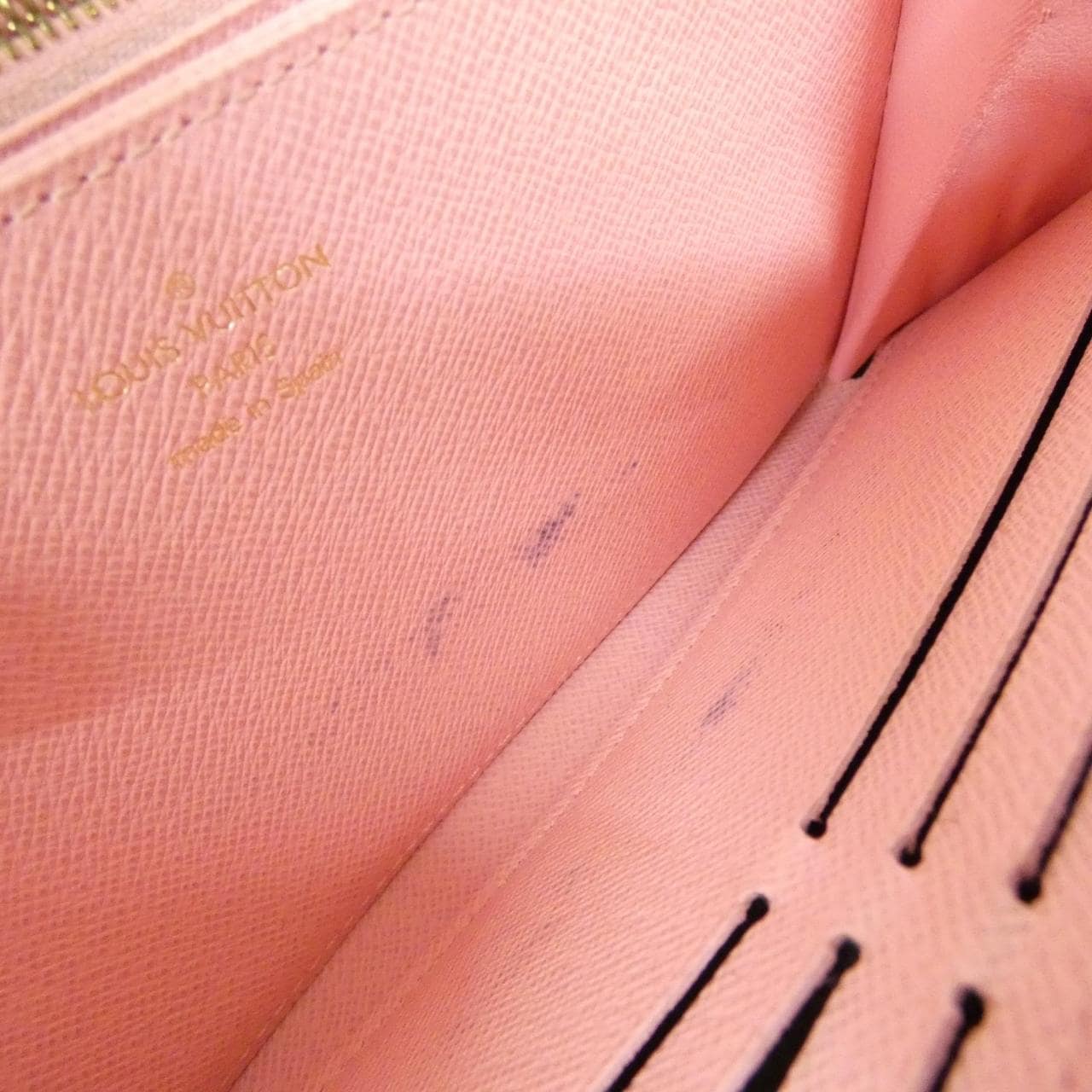 ルイヴィトン モノグラム(ホリデイ) ジッピー ウォレット M69753 財布