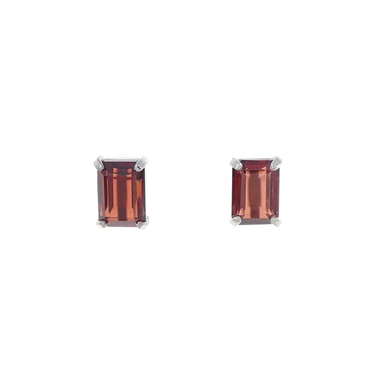 K14WG Garnet Earrings