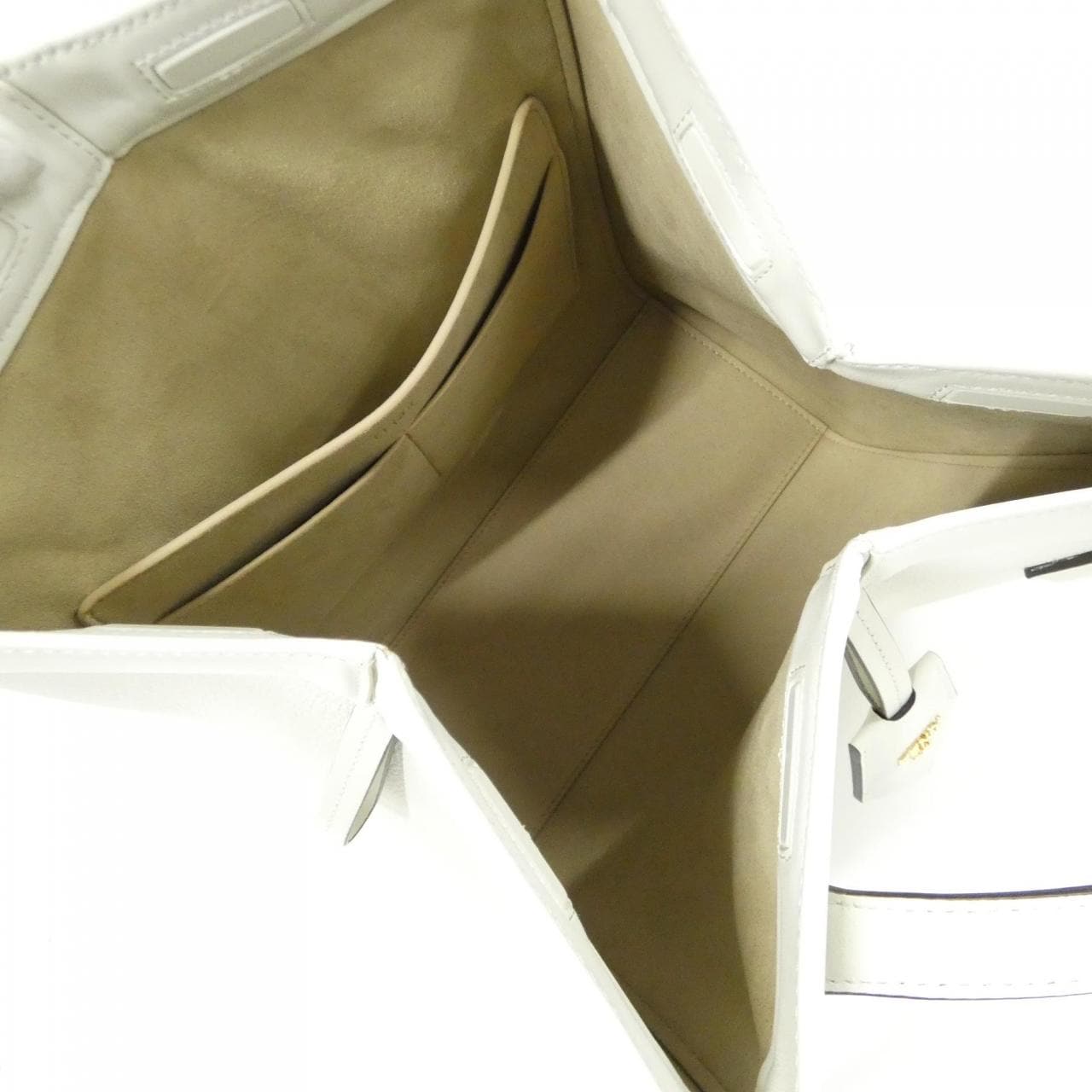 フェンディ フェンディ オリガミ 8BH414 APZA ショルダーバッグ