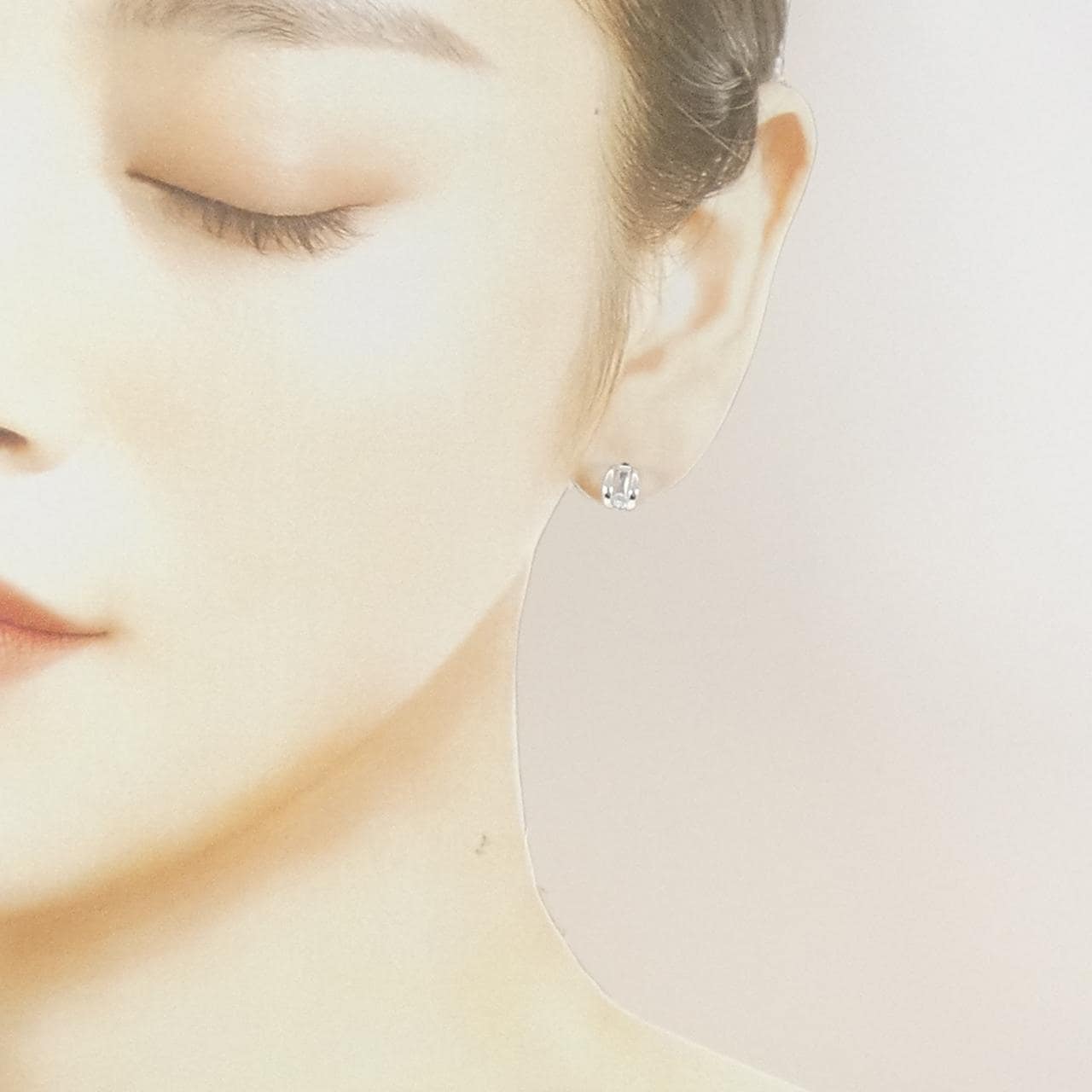 K18WG ダイヤモンド ピアス 0.07CT 片耳