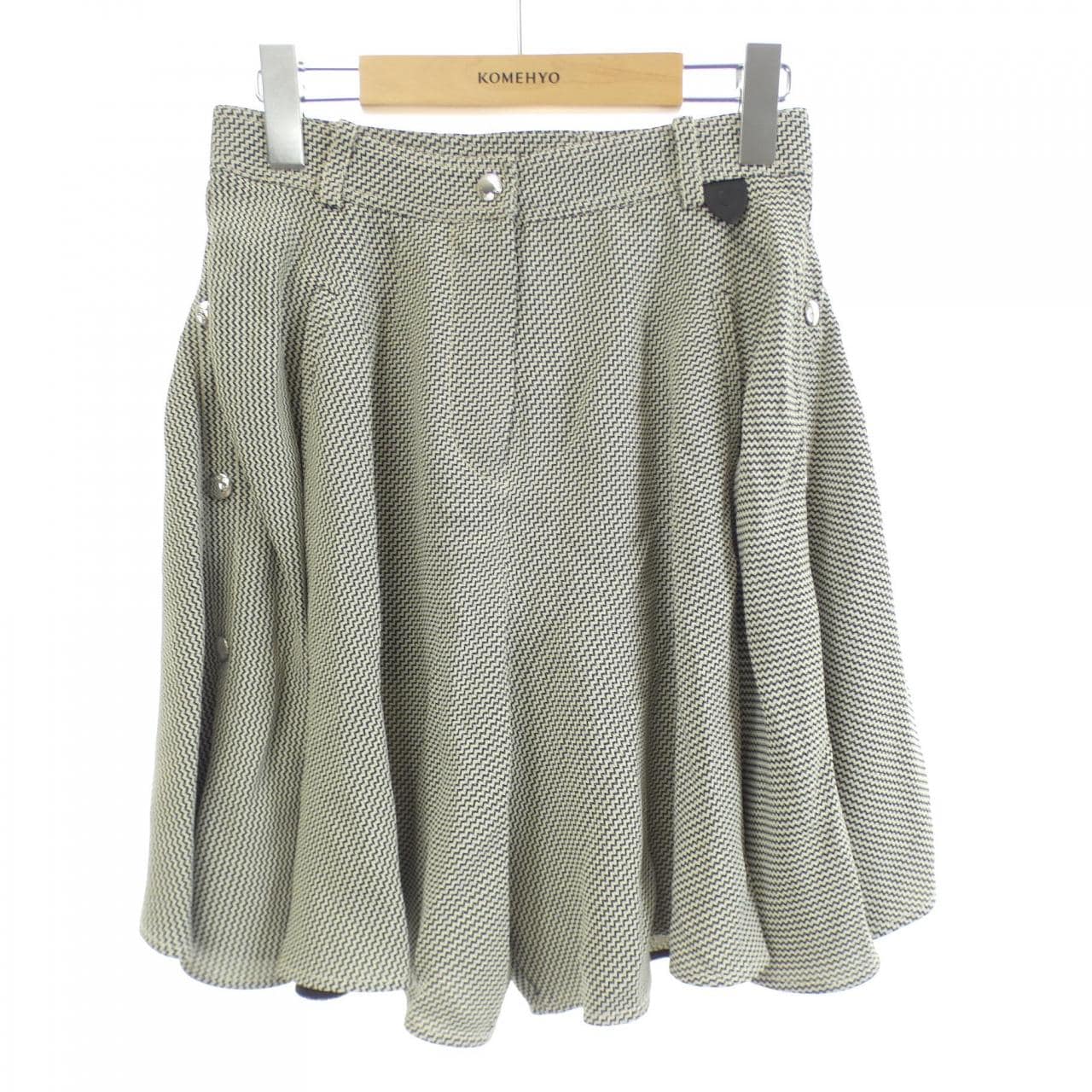 LOUIS VUITTON FQPO20JCM 短裤