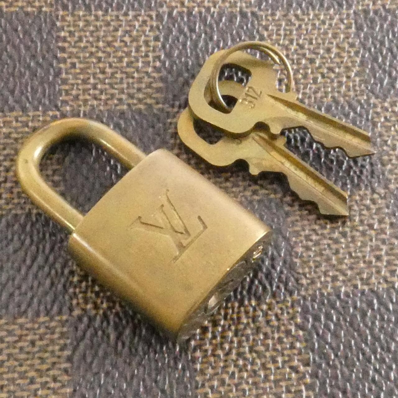 ルイヴィトン ダミエ チェルシー N51119 ショルダーバッグ