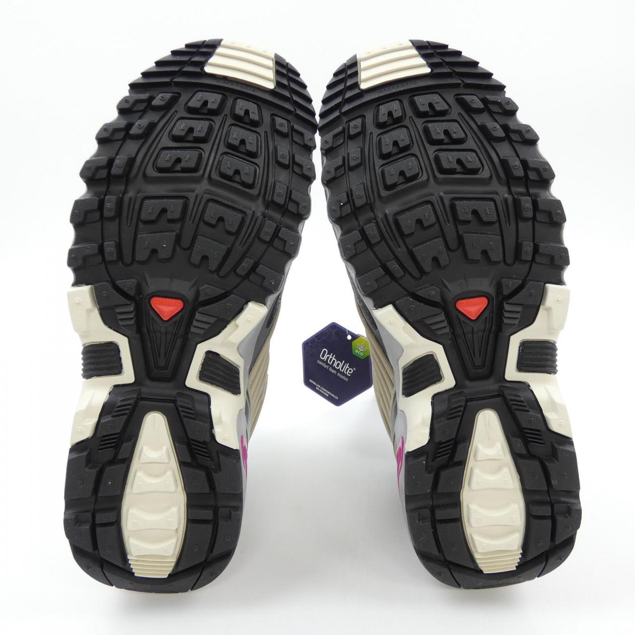 サロモン SALOMON スニーカー