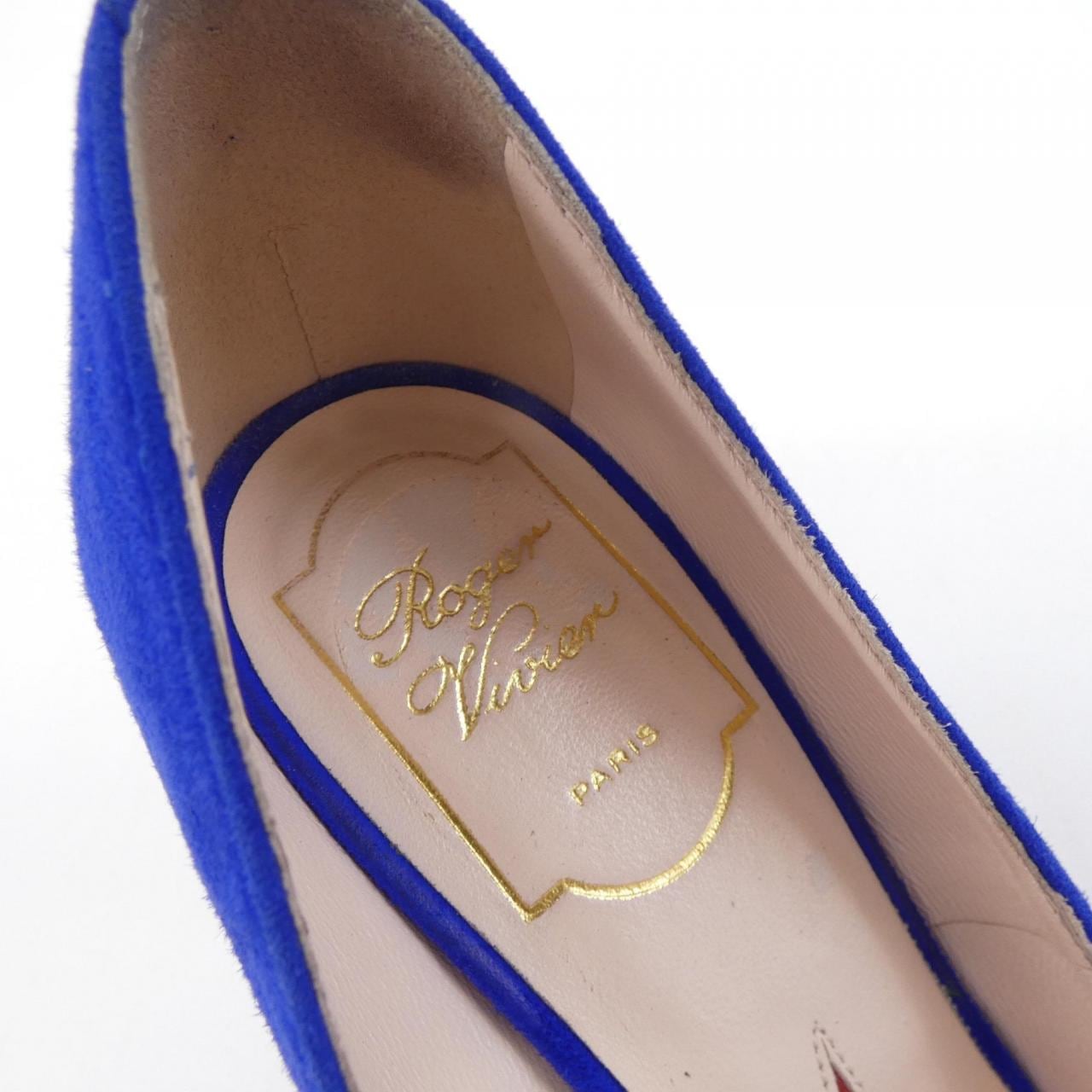 ロジェヴィヴィエ ROGER VIVIER パンプス