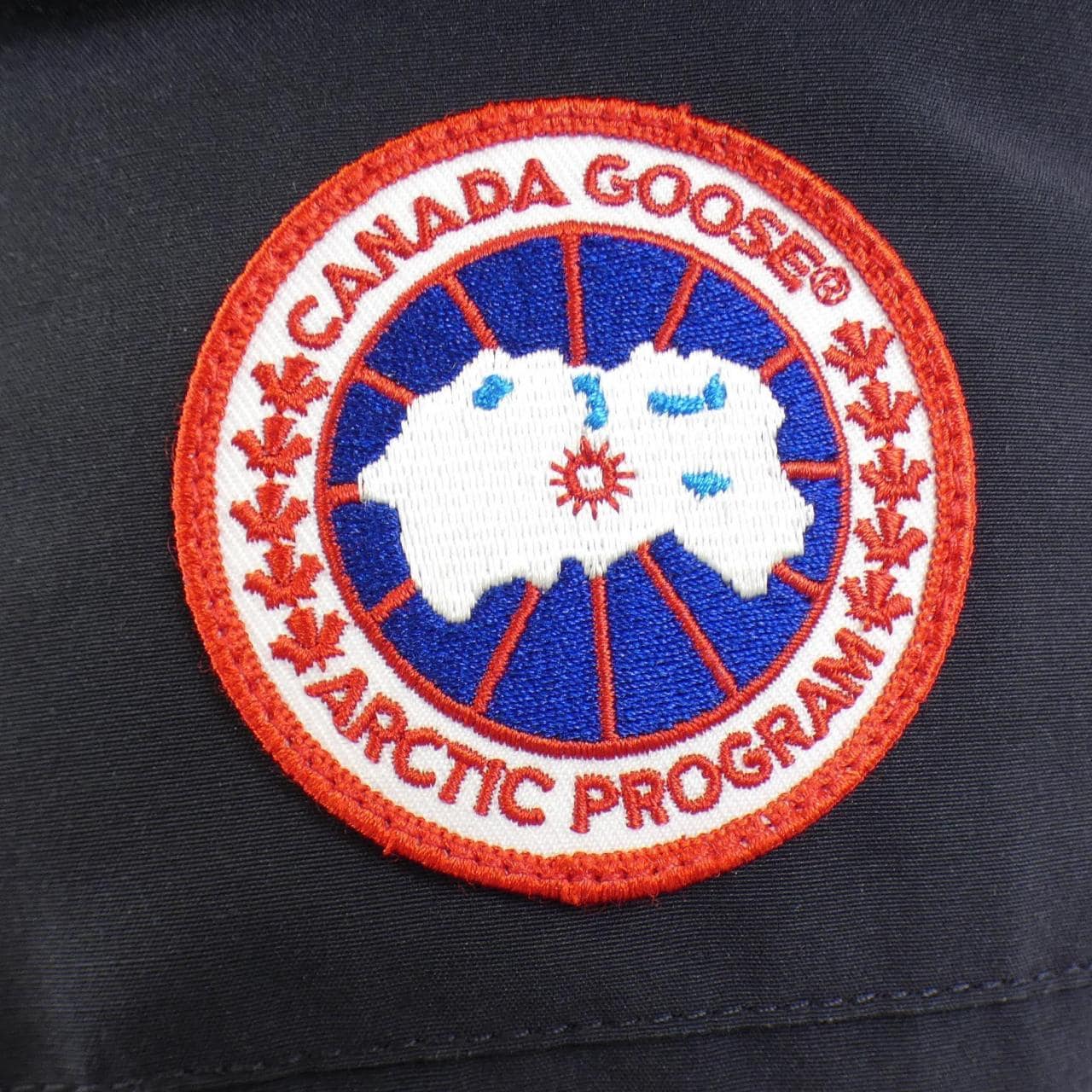 カナダグース CANADA GOOSE 2302JM R ダウンベスト
