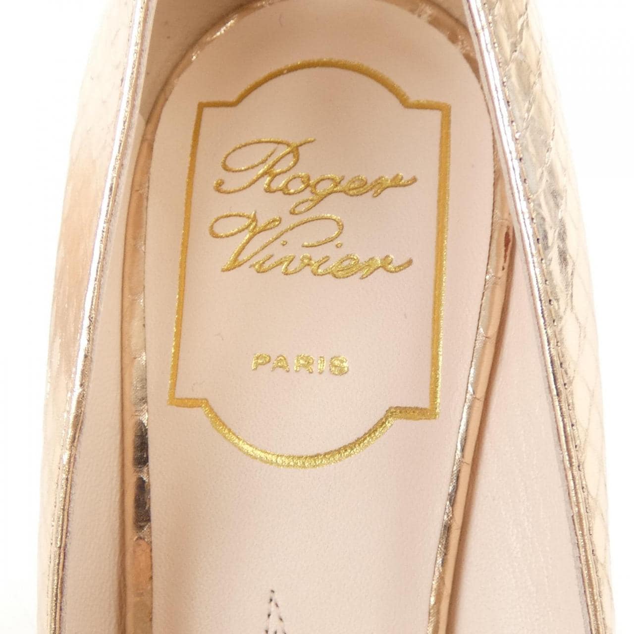 ロジェヴィヴィエ ROGER VIVIER アイラブヴィヴィエ パンプス