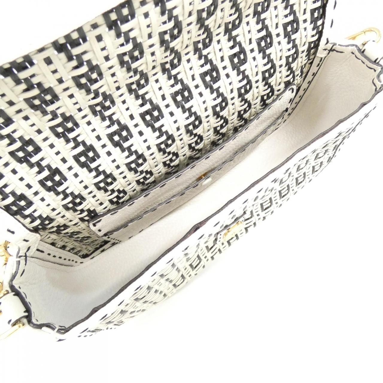 フェンディ SELLERIA バゲット 8BR600 AF2Y ショルダーバッグ