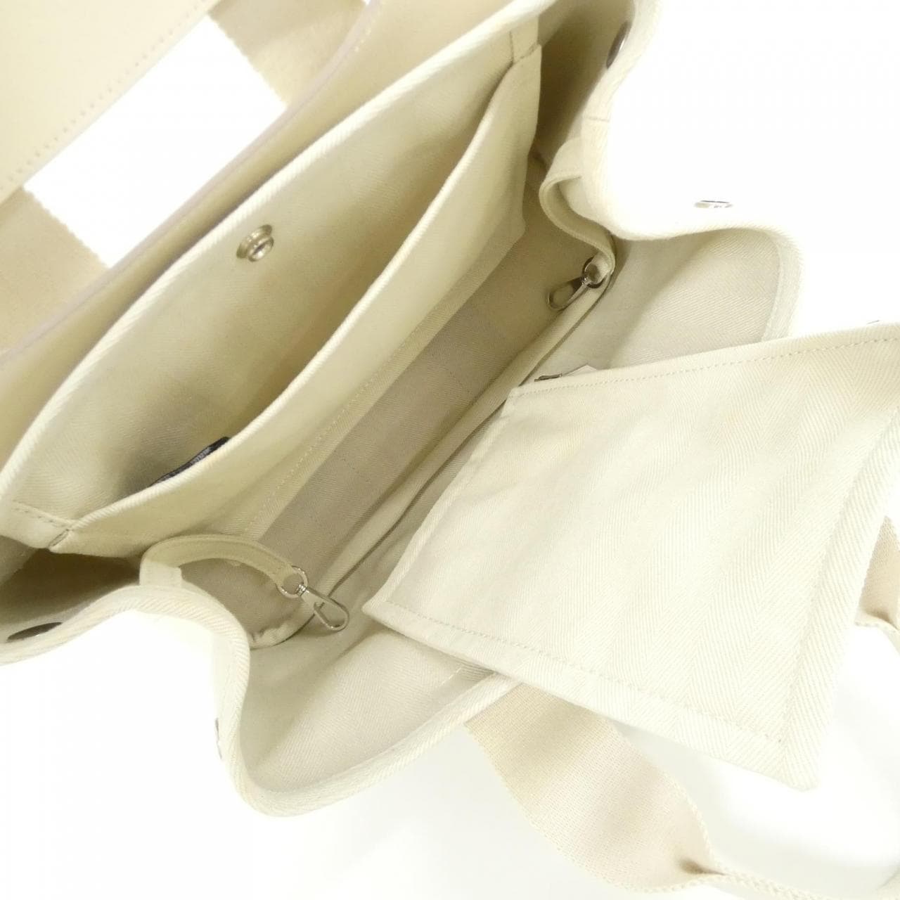 エルメス ヴァルパライソ PM 056119CK バッグ