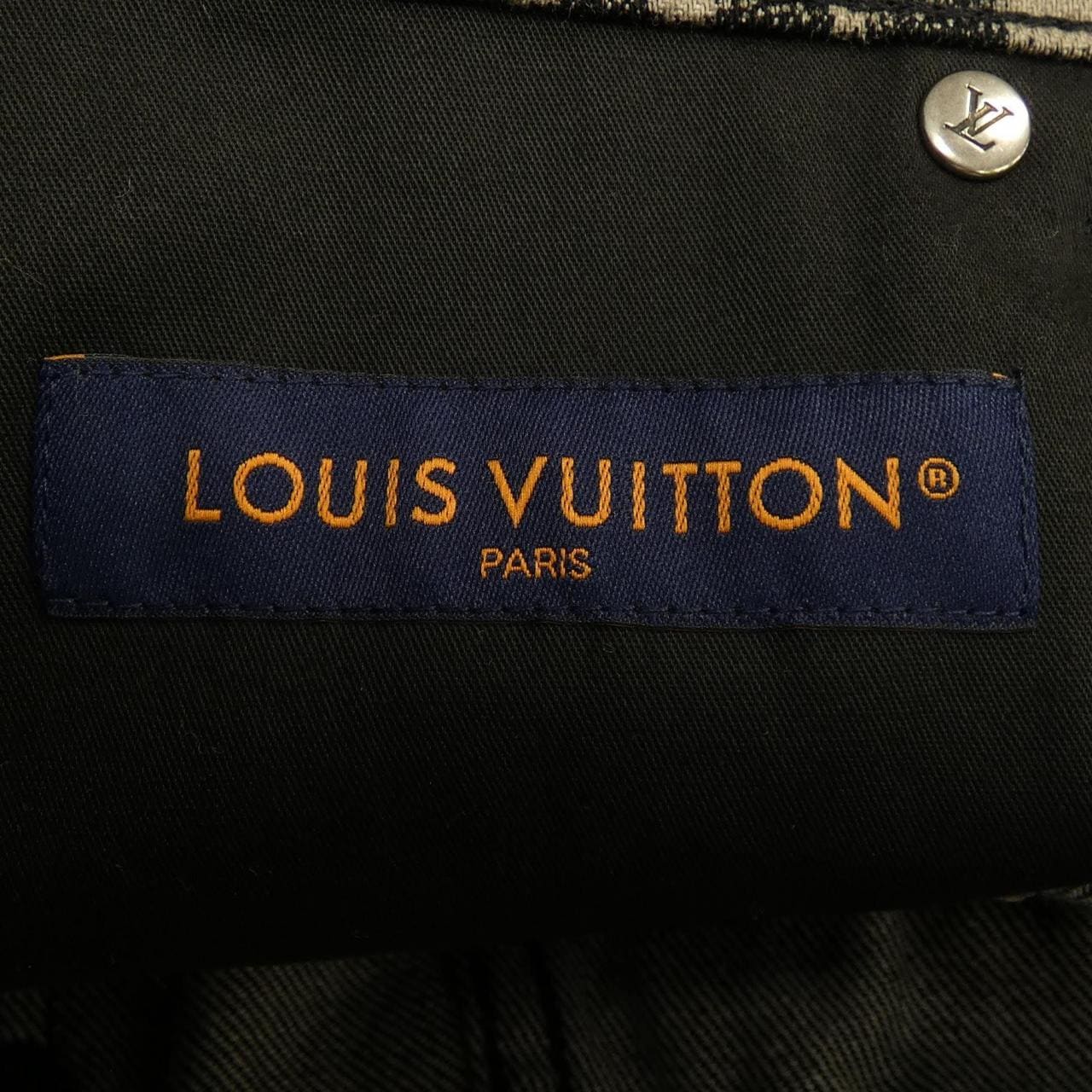 LOUIS VUITTON路易威登短褲