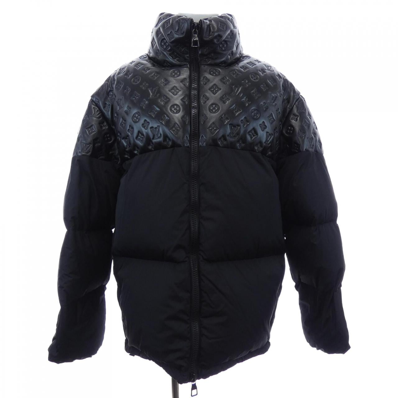 ルイヴィトン LOUIS VUITTON オーバーサイズパッファージャケット HPB80ERSC ダウンジャケット
