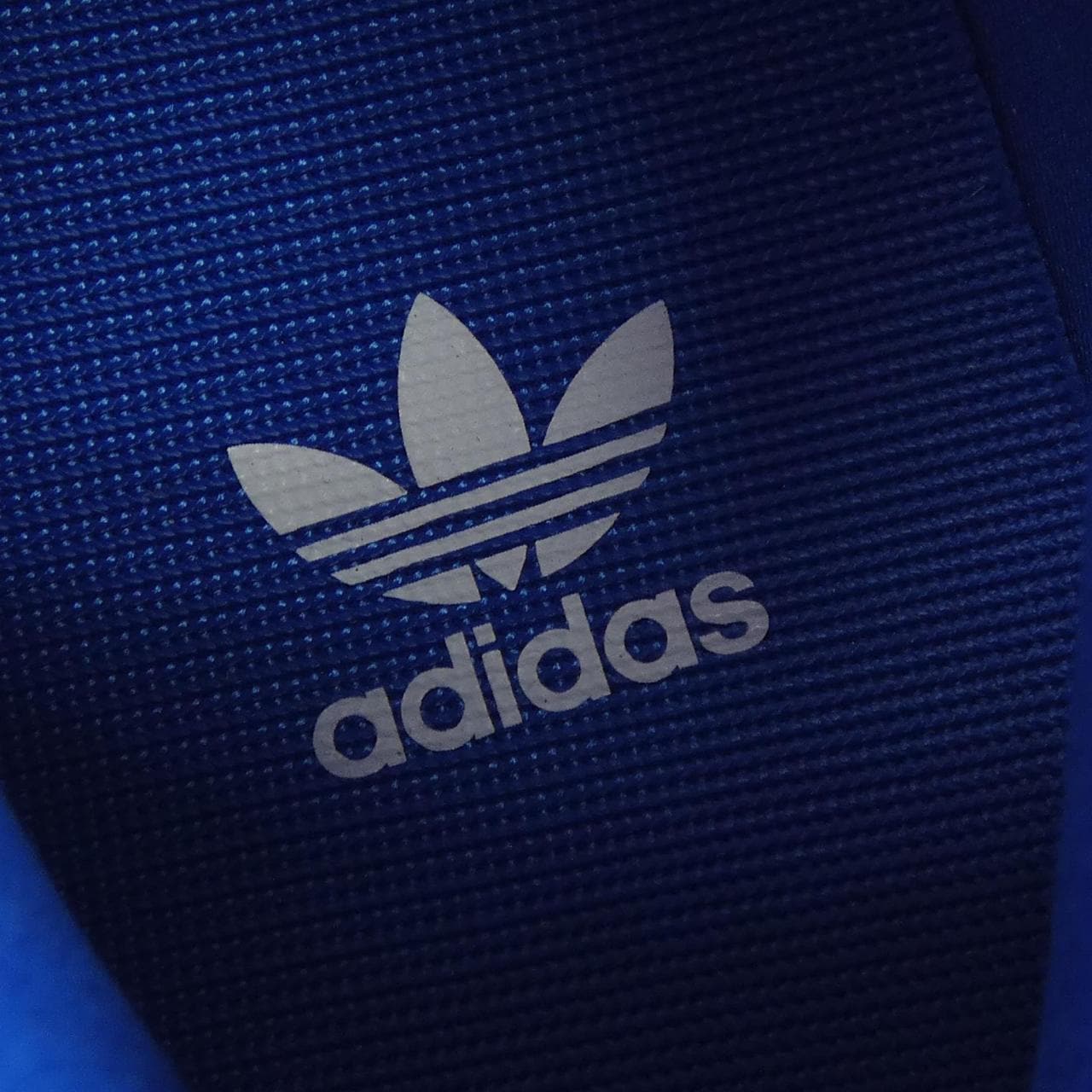 アディダス ADIDAS JQ2398 スニーカー