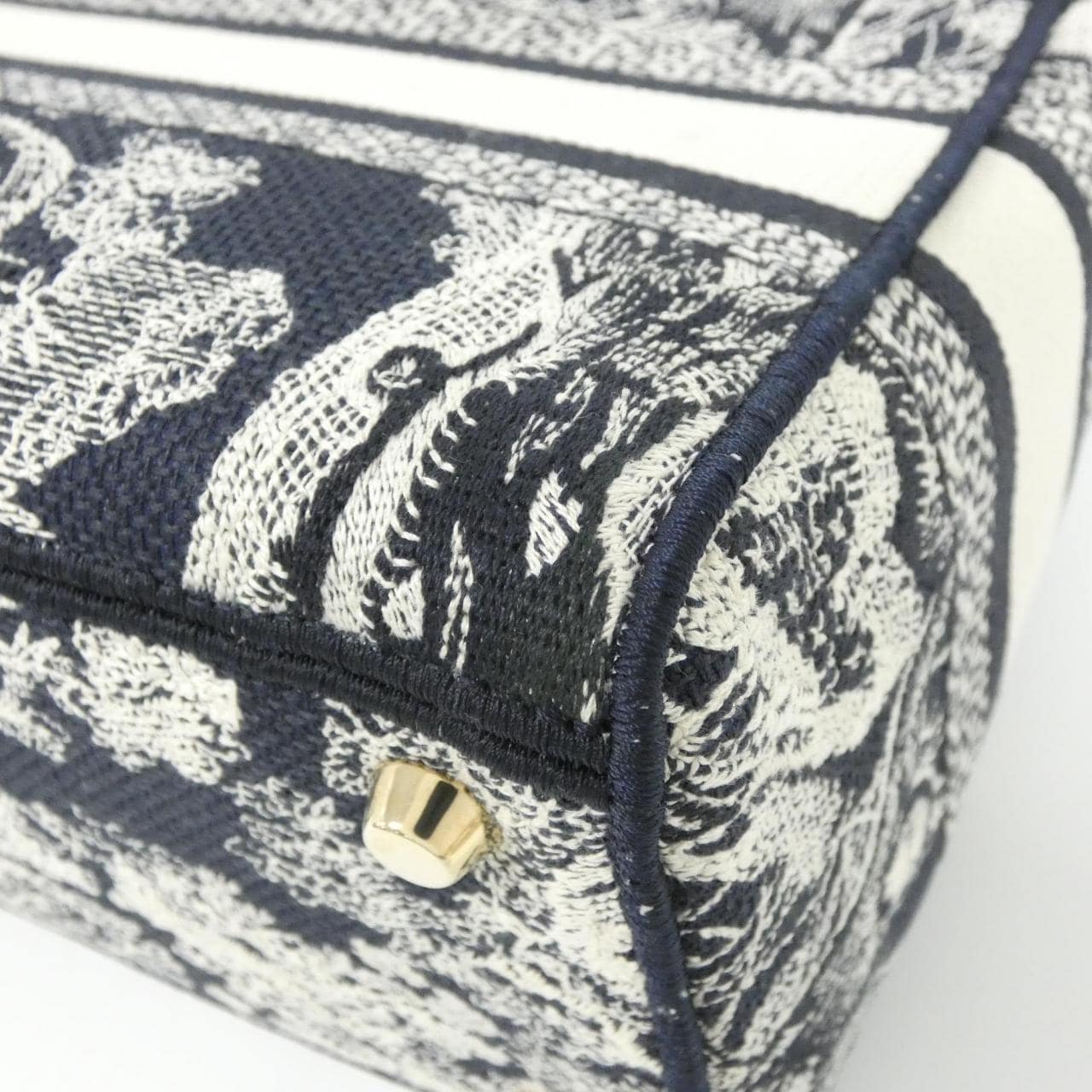 クリスチャンディオール TOILE DE JOUY REVERSE レディ ディーライト ミディアム M0565ORGO バッグ