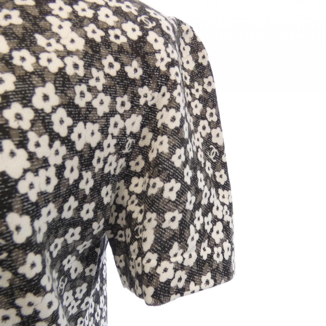 シャネル CHANEL LOOK23 P77924K11270 Tシャツ