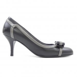 サルヴァトーレフェラガモ SALVATORE FERRAGAMO パンプス