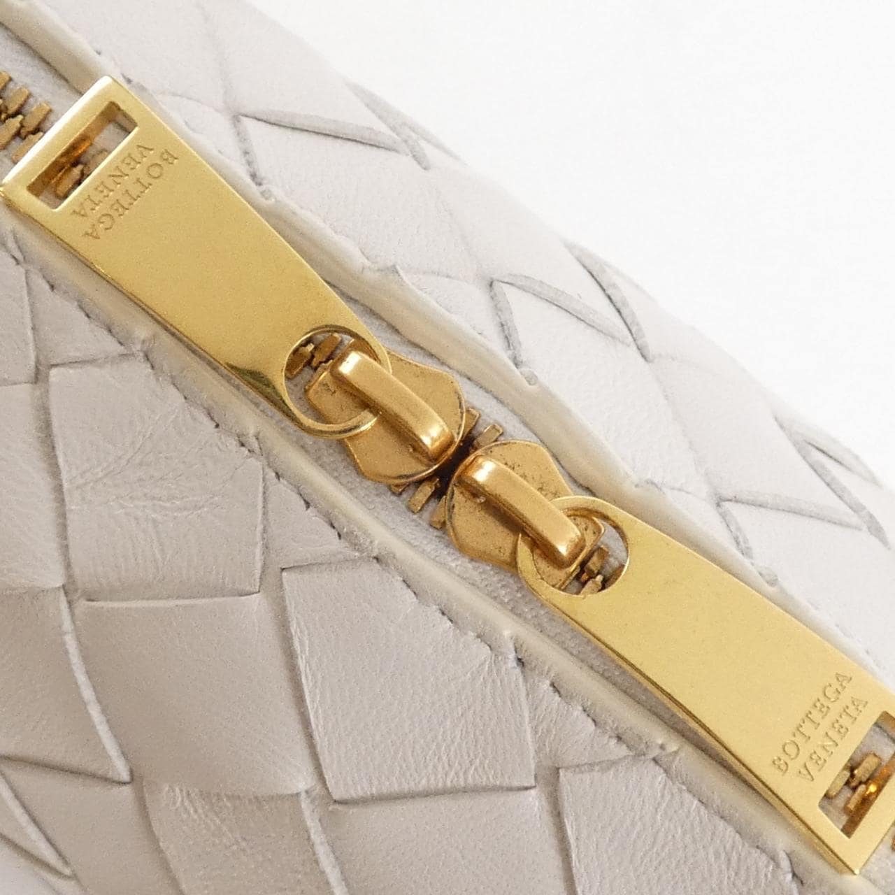 BOTTEGA VENETA 609407 VCPP5 单肩包