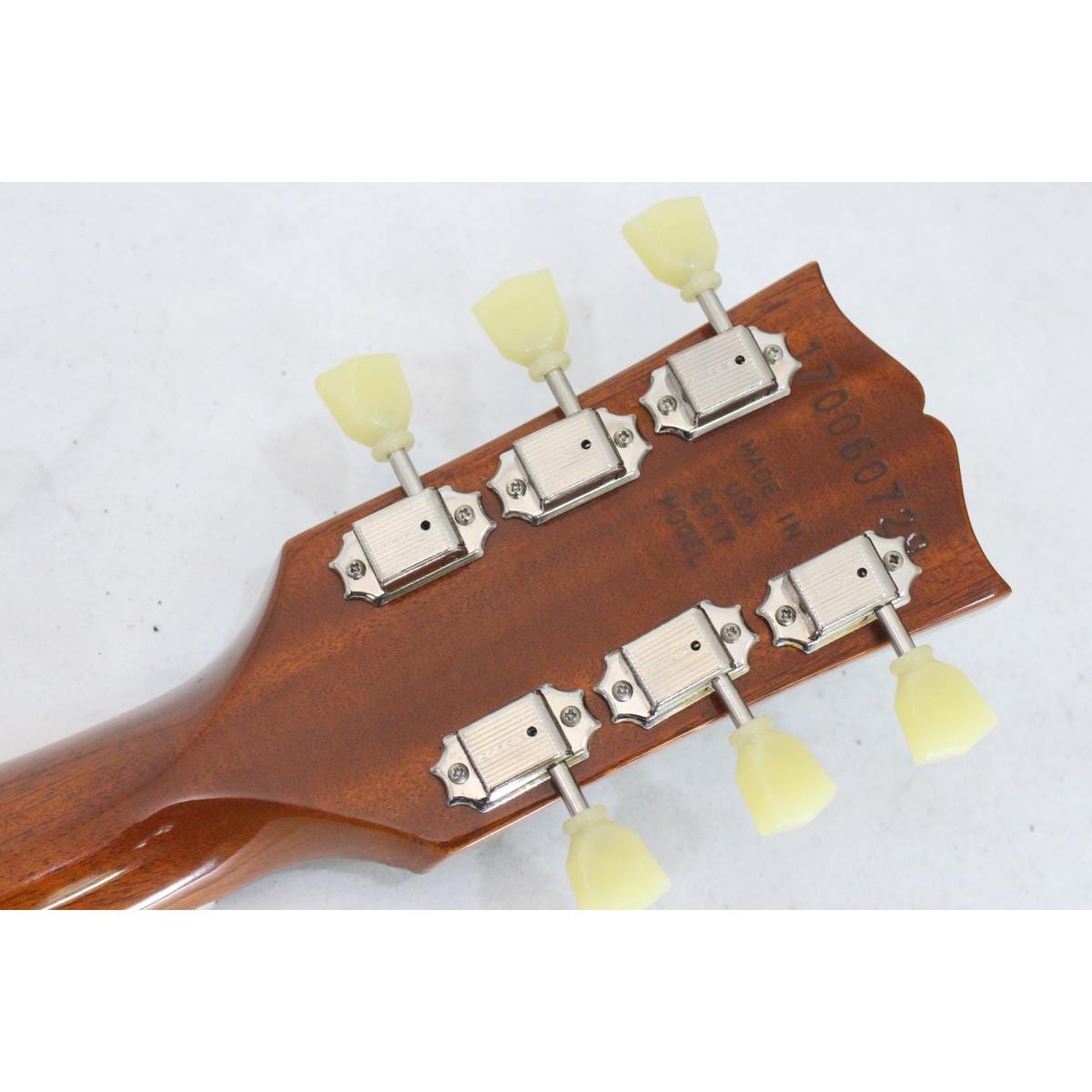 ＧＩＢＳＯＮ　　ＬＥＳ　ＰＡＵＬ　ＴＲＡＤＩＴＩＯＮＡＬ