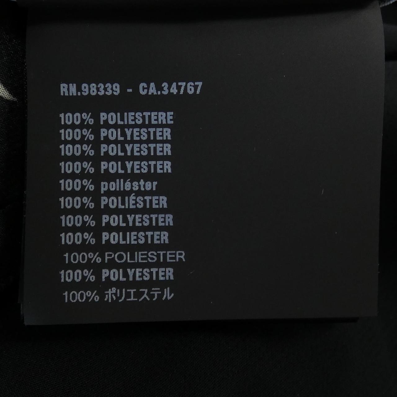 プラダ PRADA トップス