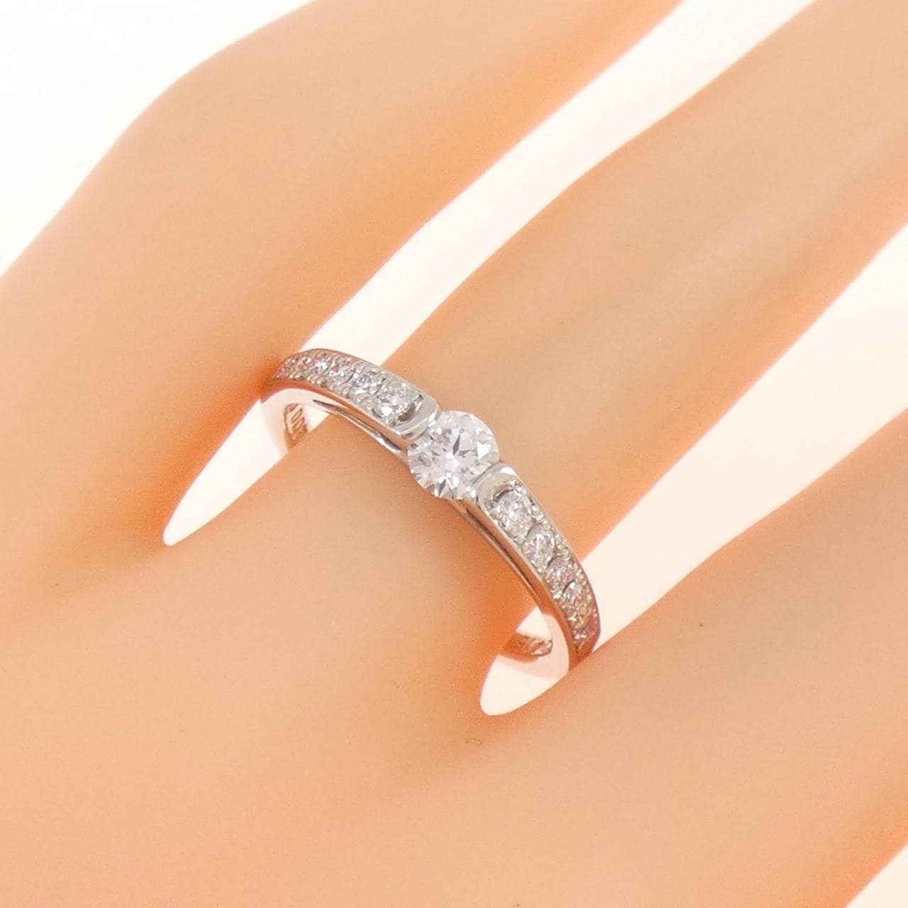 ラザール ダイヤモンド リング 0.24CT