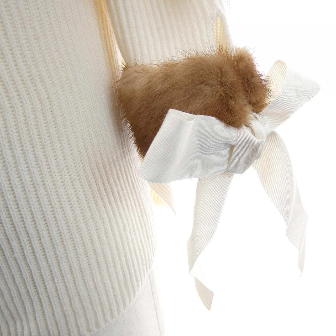 フェンディ FENDI FZY545 A1DE ニット