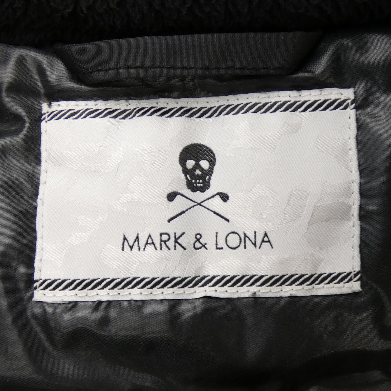 MARK&LONA ダウンベスト