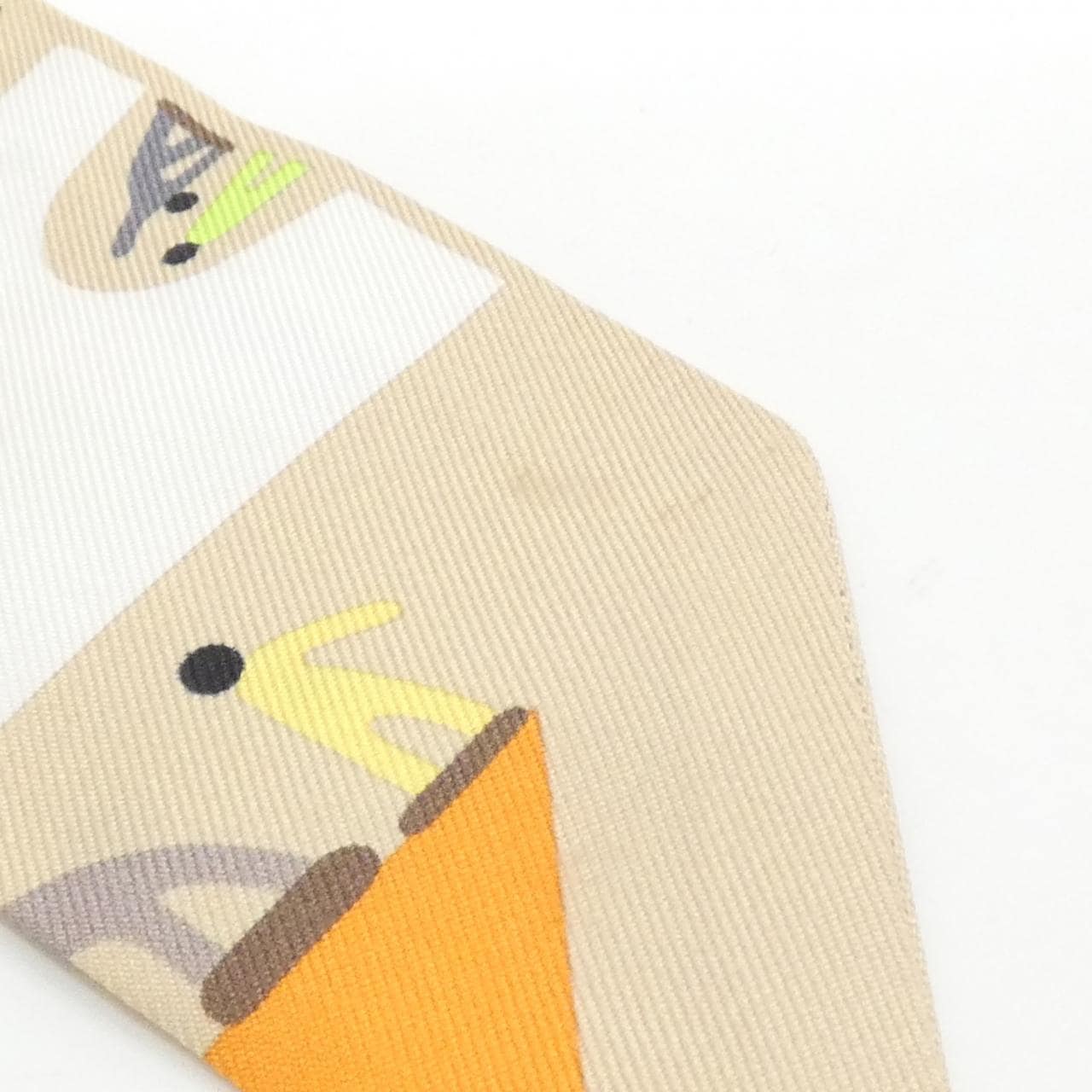 エルメス FIGURES LIBRES ツイリー 064176S スカーフ