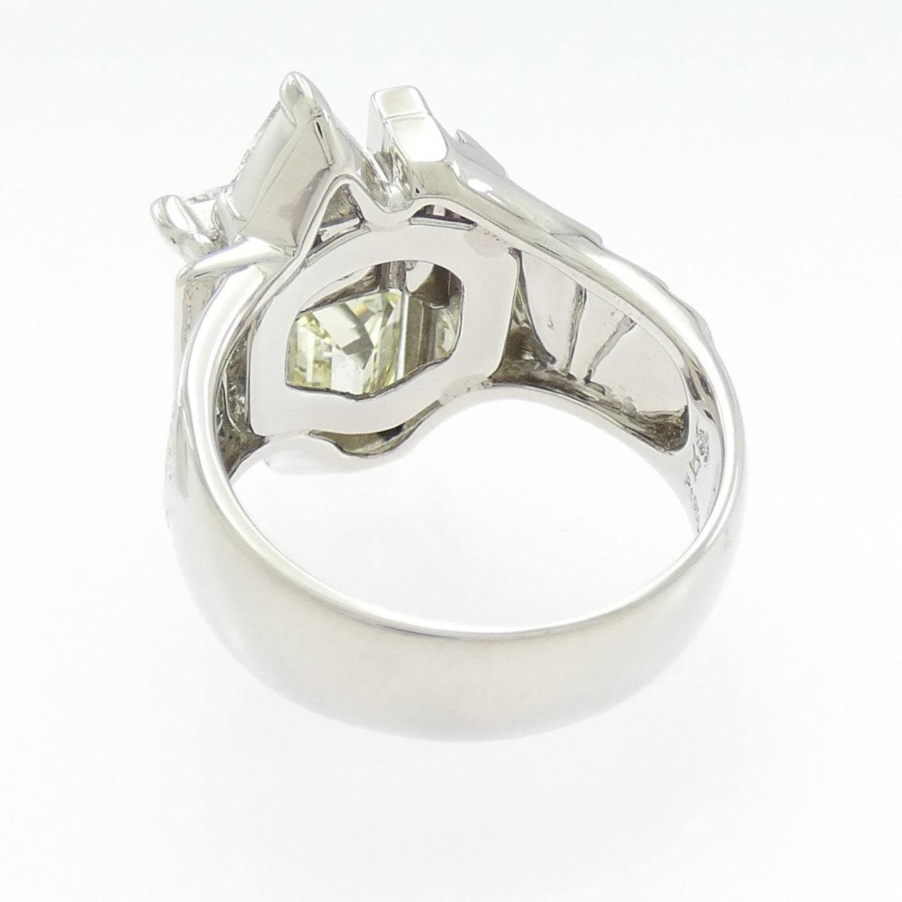 石川暢子 ダイヤモンド リング 6.07CT