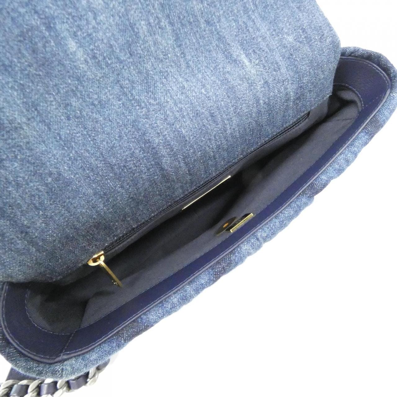 シャネル シャネル19 ライン AS1160 ショルダーバッグ