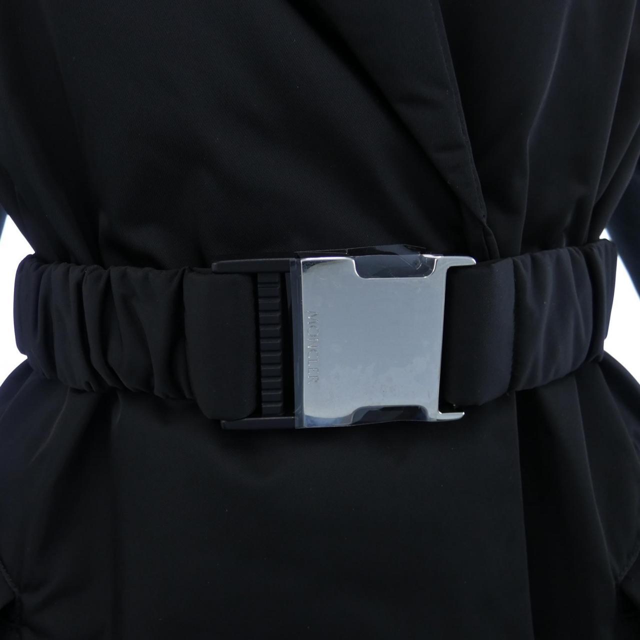 モンクレール MONCLER ダウンジャケット