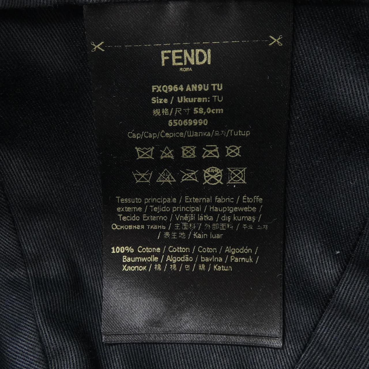 フェンディ FENDI FXQ964 AN9U キャップ