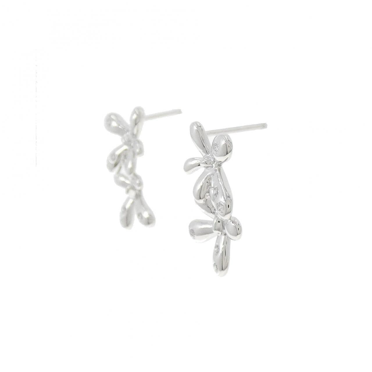 K18WG フラワー ダイヤモンド ピアス 0.10CT