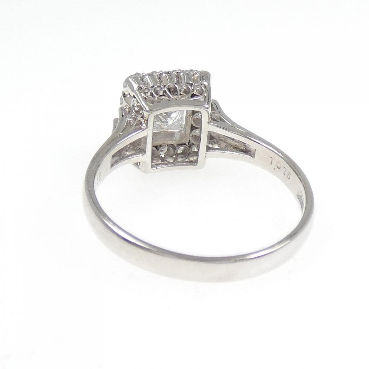 PT900 ダイヤモンド リング 1.075CT