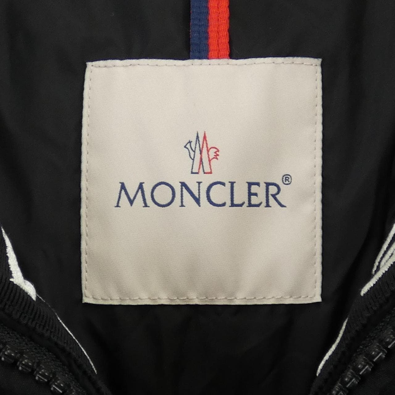 モンクレール MONCLER ダウンジャケット