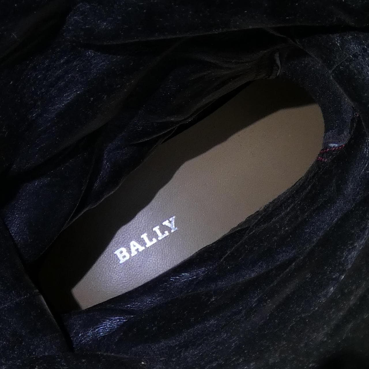 百搭BALLY靴